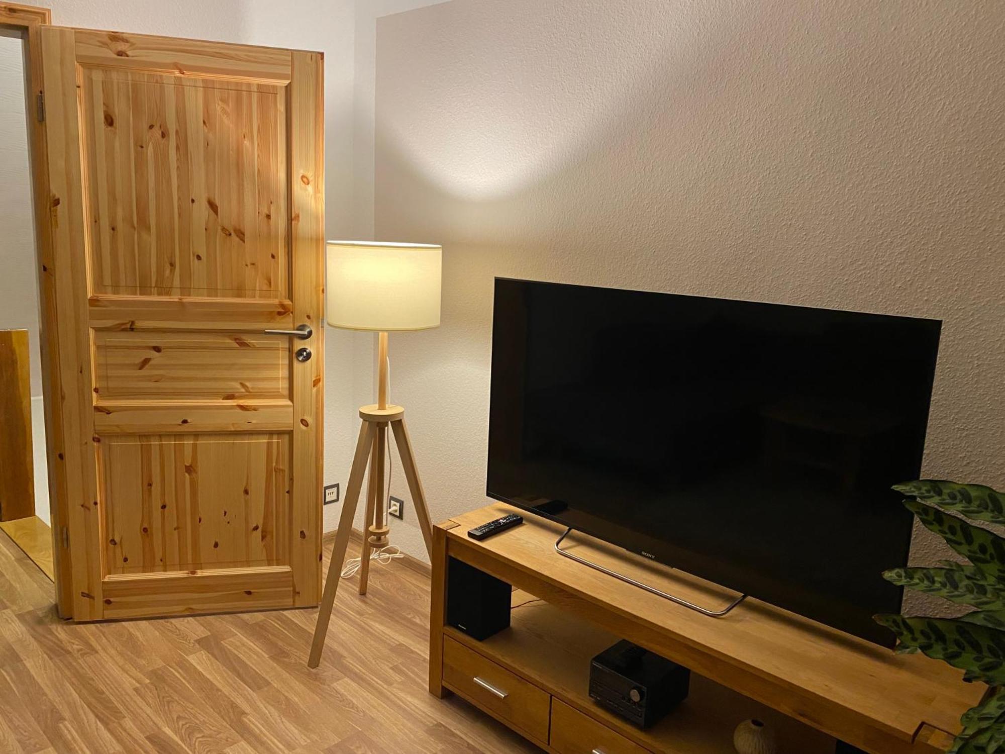Appartamento Unter Dem Dach Mit Parkplatz BRE Esterno foto